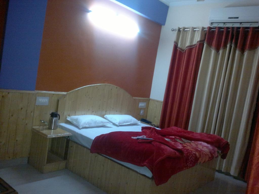 Himgiri Resort Nagchala Luaran gambar