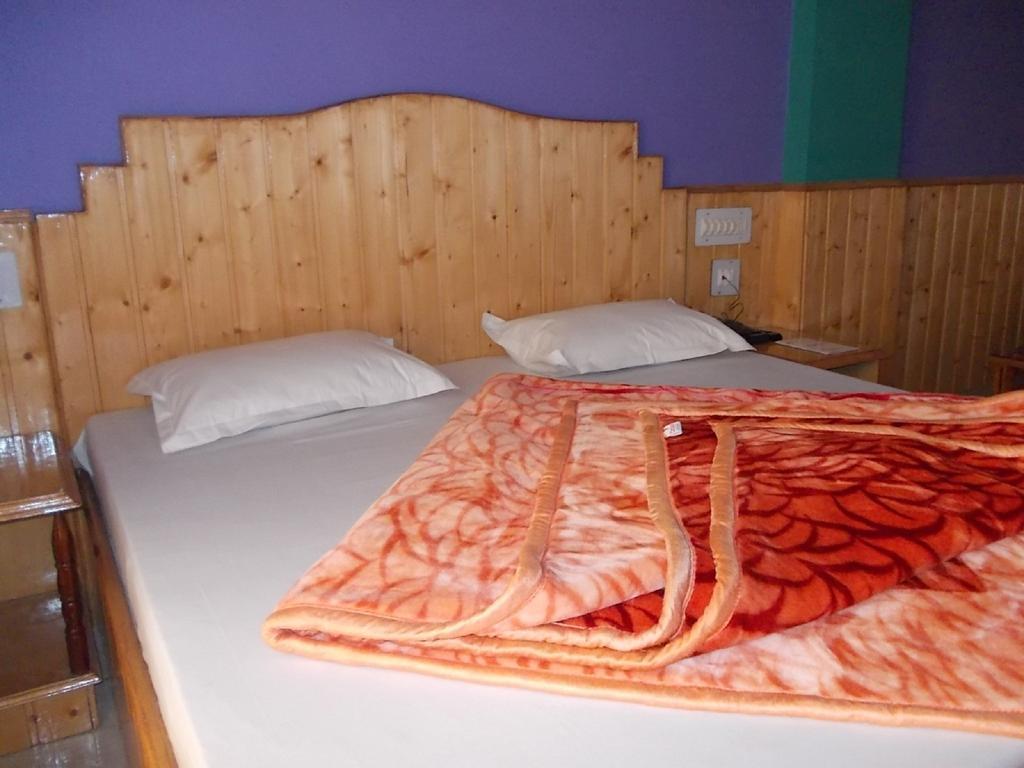 Himgiri Resort Nagchala Bilik gambar